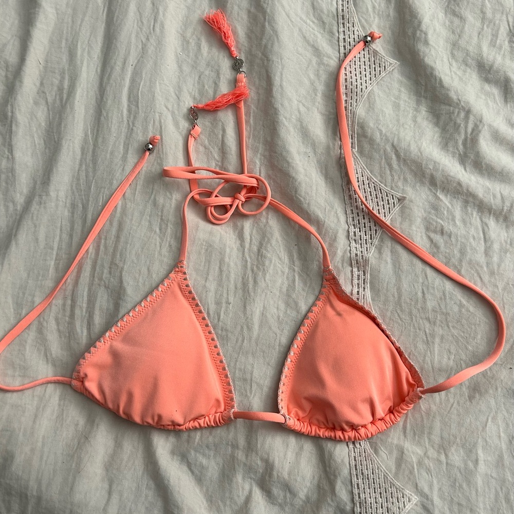 H&M BATHING SUIT TOP SIZE 6 = M